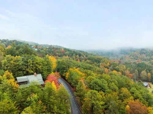 4BD for 10 in Wears Valley w Views & Hot tub photo 1