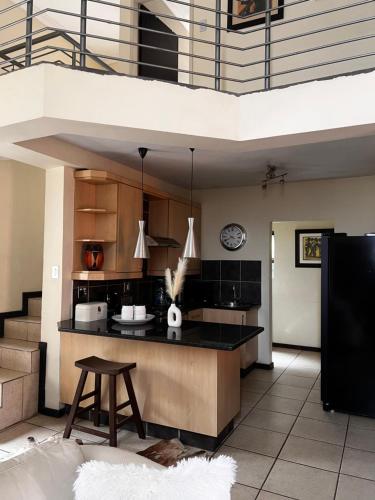 Η κουζίνα ή μικρή κουζίνα στο Mona Lisa