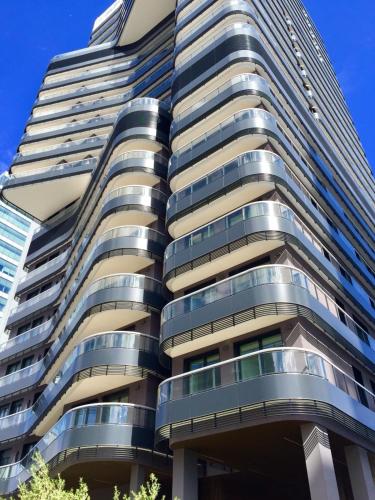 Business Apartament, Torre Australis