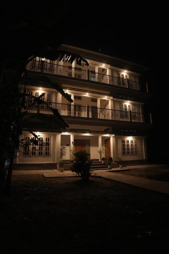 Το κτήριο όπου στεγάζεται  το δωμάτιο σε οικογενειακή κατοικία