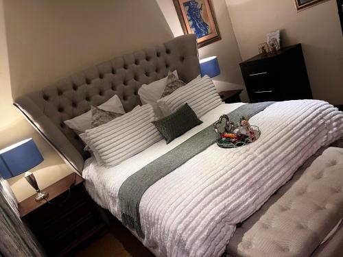 Ένα ή περισσότερα κρεβάτια σε δωμάτιο στο Mona Lisa