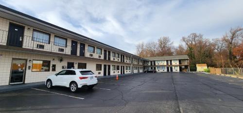 Φωτογραφία από το άλμπουμ του Turnpike Motel Richmond VA by Hotel O US 60 σε Ρίτσμοντ