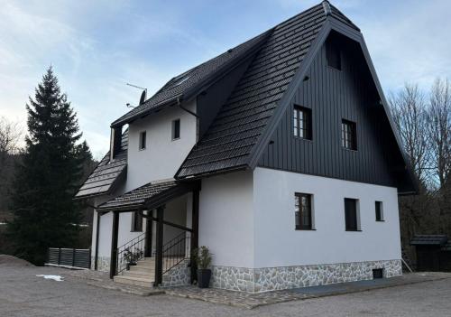 Plitvice Falls Cottage