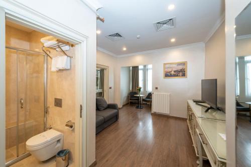 Ένα μπάνιο στο Almadina Hotel Istanbul