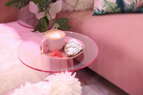 Postel nebo postele na pokoji v ubytování Huntley Santa Monica Beach