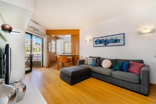 Marina Family Apartment - Pool & Garage