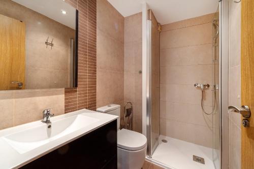 Marina Family Apartment - Pool & Garage