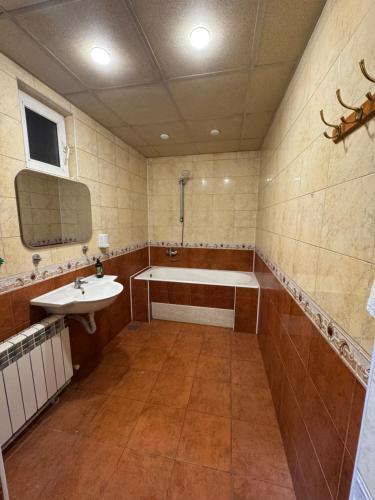 Ένα μπάνιο στο Baku Smile Hostel