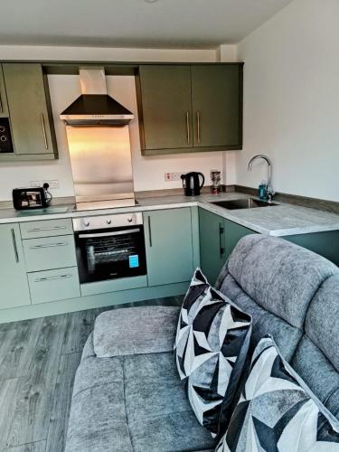 Η κουζίνα ή μικρή κουζίνα στο Modern 1 Bedroom Apt 2 near City Centre Parking