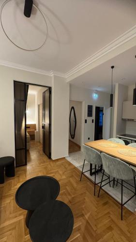 Acropolis luxury home by Cleo