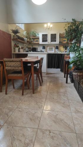 Η κουζίνα ή μικρή κουζίνα στο Viña del Mar Playa Jardín, entre Agua Santa y El Reloj de Flores