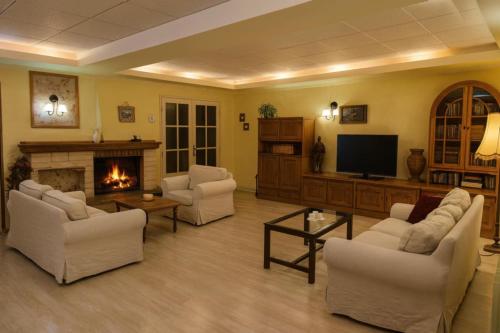 Posezení v ubytování Hilltop Fairy Tale Retreat Breaza