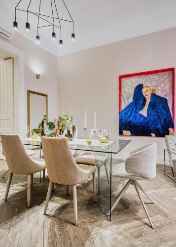 Luxe 3BED 3BATH Steps to New York Café & Szimpla Kert