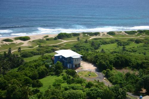 Oceanfront Hideaway mainfloor