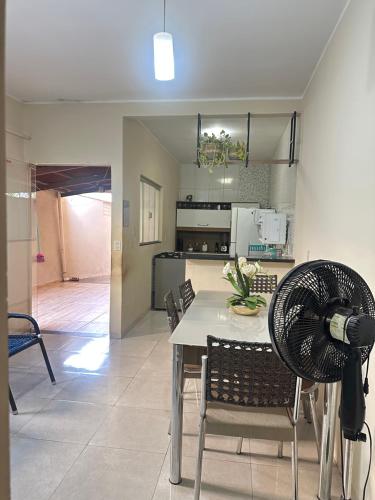 Casa da paz的厨房或小厨房