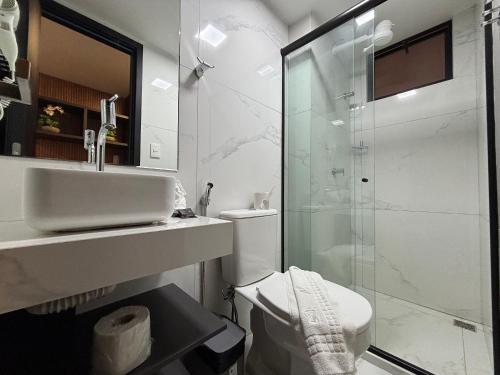 Ένα μπάνιο στο Move Tambaú Studio Rooftop Piscina Prox Praia