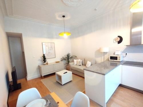Elegant duplex, WiFi, Porto center