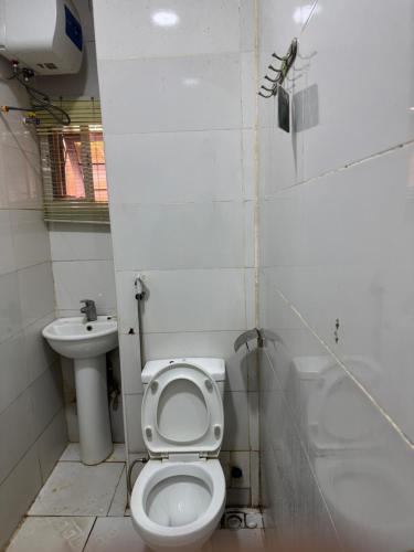 Ένα μπάνιο στο Luxifair properties Company LTD