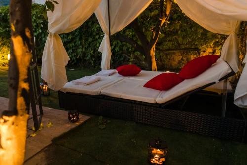 Family-friendly apartments with swimming pool Sustjepan, Dubrovnik - 17308