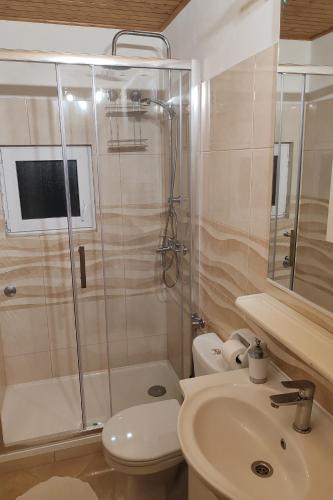 Apartments and rooms with parking space Banjol, Rab - 24964