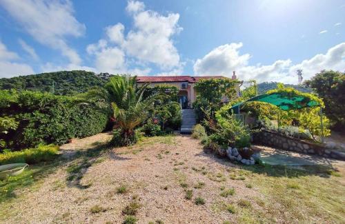 Apartments with parking space Barbat, Rab - 25028