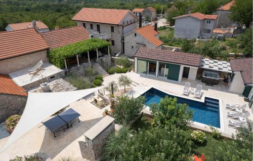 Gorgeous Home In Slivno With Sauna