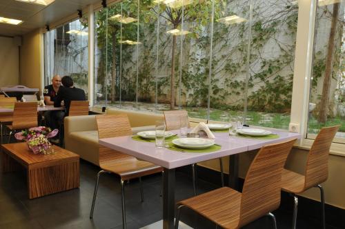 Posezení v ubytování Suite Hotel Chrome - Beirut