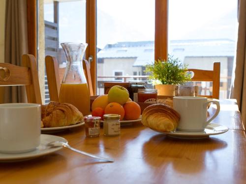 Φαγητό σε αυτό το διαμέρισμα ή κάπου εκεί κοντά