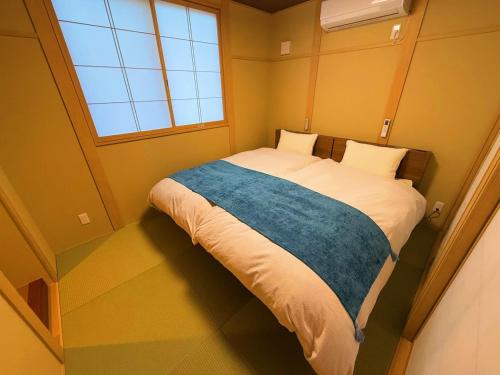 雲川居Luxury Japanese-style house newly built at the end of 2024, Tengachaya Station 6 minutes, Direct access to Namba, Tennoji, Airport