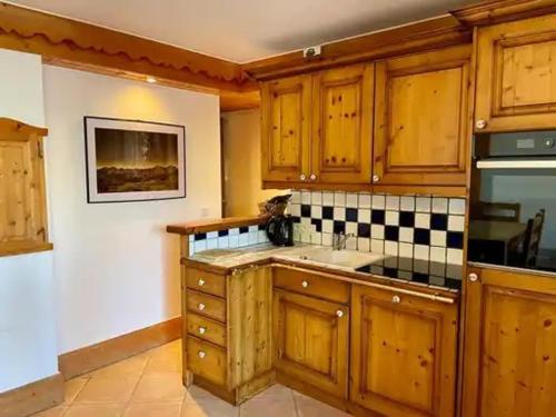 Appartement à Méribel 4 pers, piscine, skis aux pieds - FR-1-411-1007