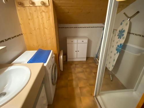 Appartement spacieux avec balcon exposé Sud/Ouest et connexion WIFI