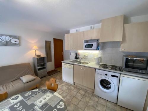 Appartement calme, proche centre-ville, avec balcon et garage à Châtel
