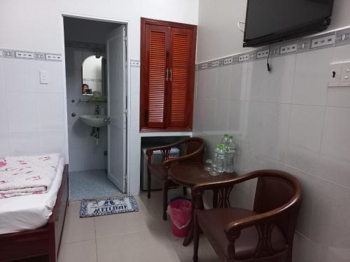 TV/trung tâm giải trí tại Nhà nghỉ KIM VÀNG