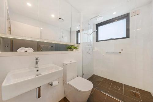 Ένα μπάνιο στο Charming 1BR Escape in Epping Cozy & Central