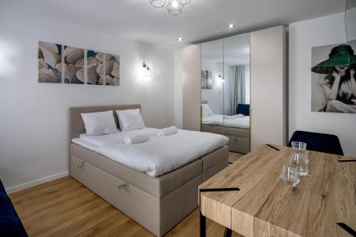 RentPlanet - Studio Oleśnicka