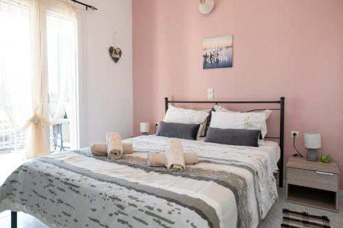 Ένα ή περισσότερα κρεβάτια σε δωμάτιο στο Bee life apts, Sweet house