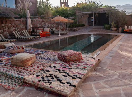 Bazén v ubytování Atlas Aura Hotel nebo v jeho okolí