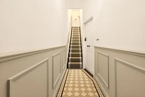Stunning 2 Bedroom Apartments - City Centre Location, Free WiFi, Free Parking, Spacious Accommodation, Comfort and Style, Freshly Rennovated photo 19