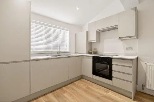 Stunning 2 Bedroom Apartments - City Centre Location, Free WiFi, Free Parking, Spacious Accommodation, Comfort and Style, Freshly Rennovated photo 14