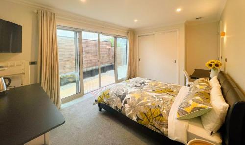 Fotografie z fotogalerie ubytování 独立出入,专属卫浴 阳光舒适大床房 v destinaci Hamilton