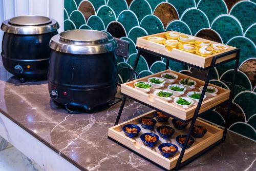 Jídlo v hotelu nebo okolí