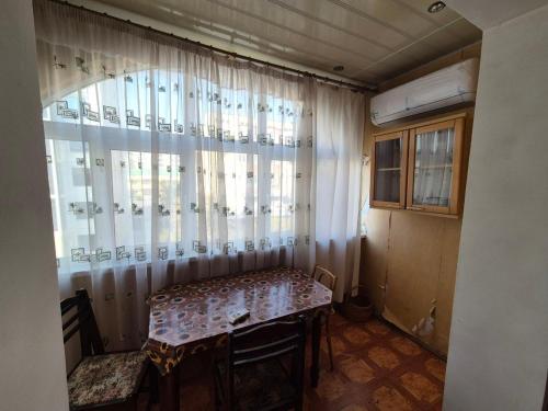 תמונה מהגלריה של 2 - room Apartment בחוג'אנד