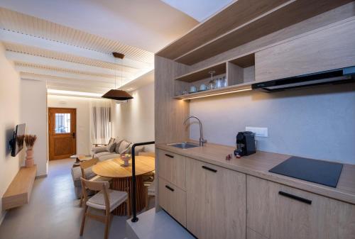 Bōw Ground Floor Luxury Apt-In Chania Old Town!