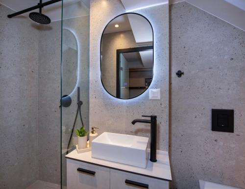 Bōw Ground Floor Luxury Apt-In Chania Old Town!
