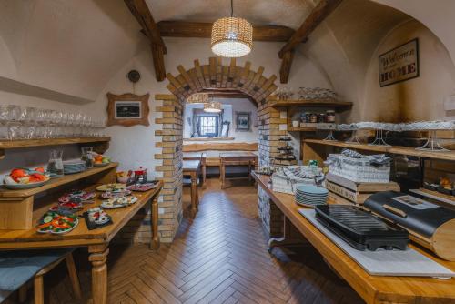 Jídlo v hotelu nebo okolí