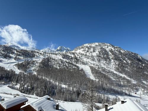 Γενική θέα στο βουνό ή θέα στο βουνό από  αυτό το διαμέρισμα