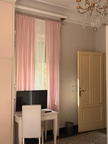 Μια τηλεόραση ή/και κέντρο ψυχαγωγίας στο Villa Catelli