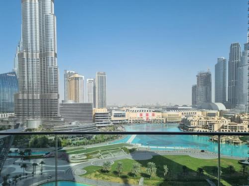 Γενική άποψη της πόλης Ντουμπάι ή θέα της πόλης από  αυτό το διαμέρισμα