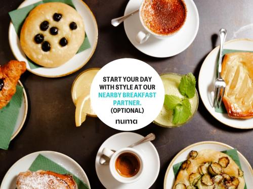 Jídlo v aparthotelu nebo okolí