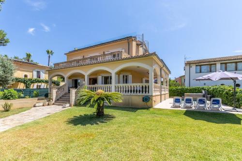 Villa Lago with stunning view of the lake